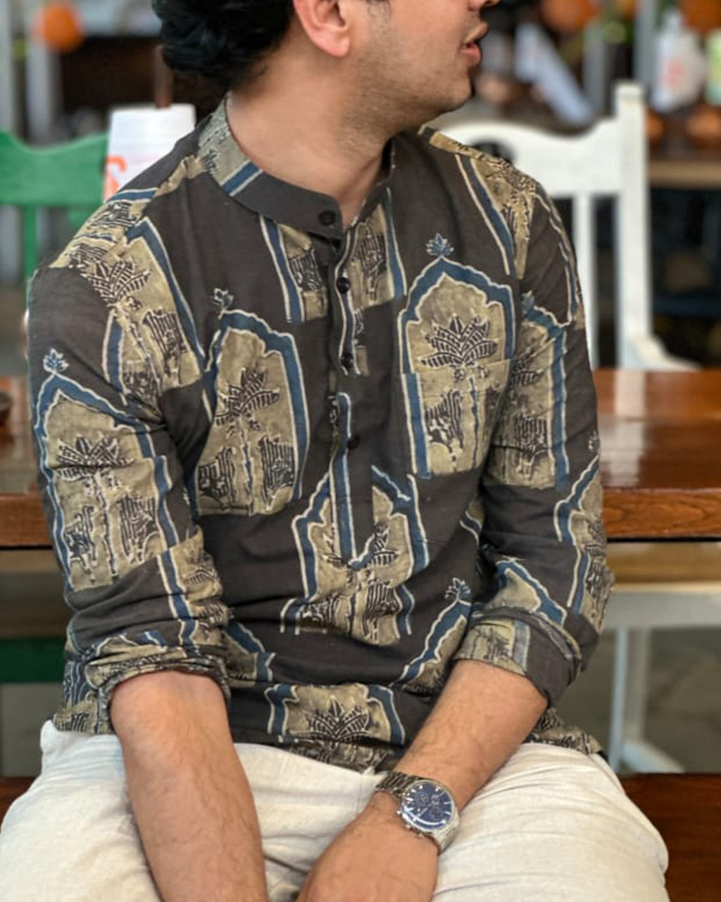 The Heritage Arch Men’s Shirt