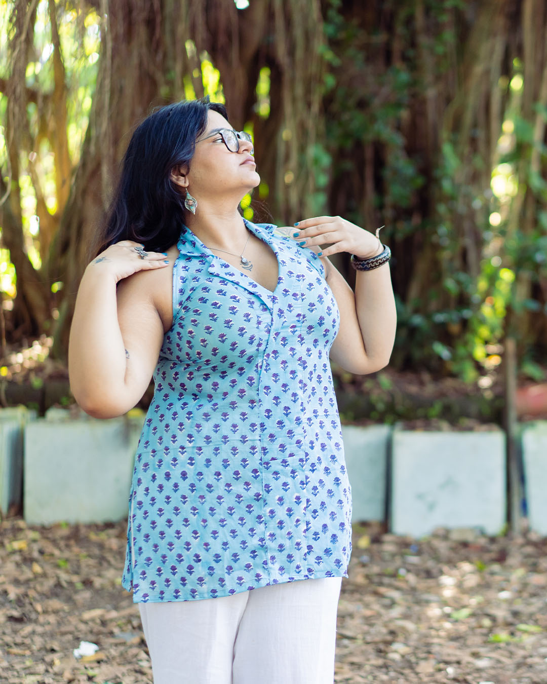High Neck Sleeveless Kurti