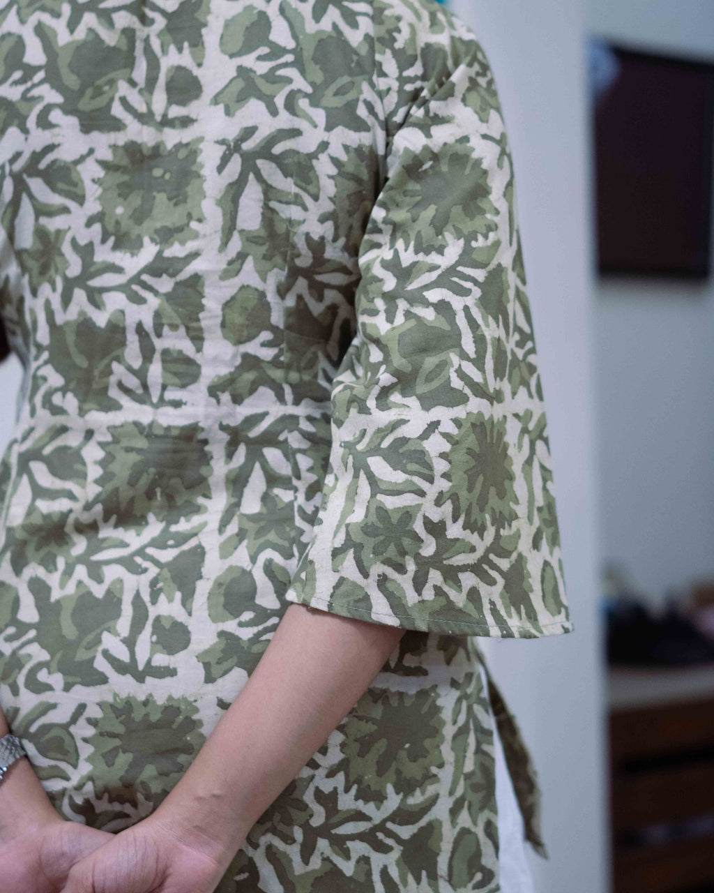 Olive Green Cotton Keyhole Tie-Up Short Kurti