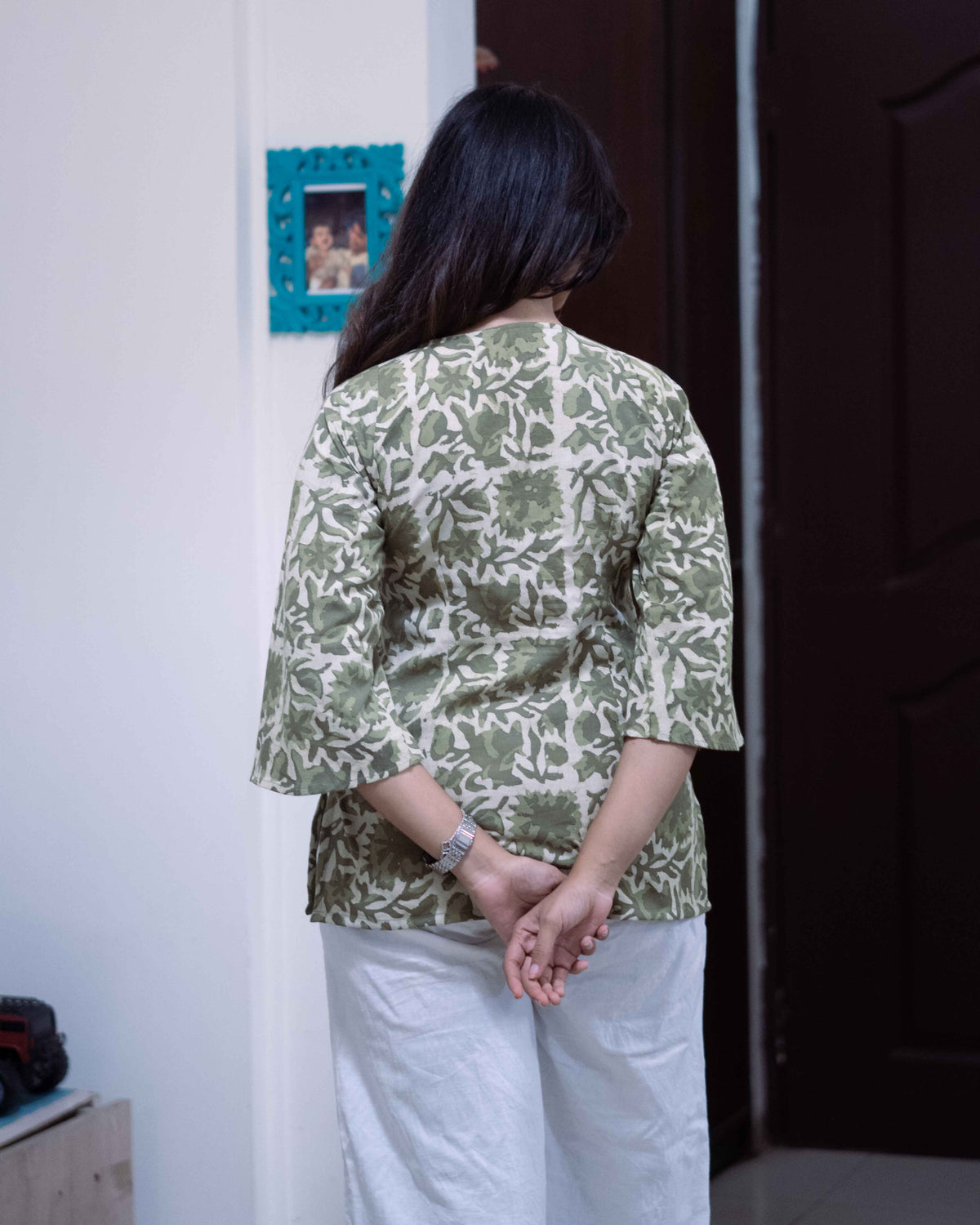 Olive Green Cotton Keyhole Tie-Up Short Kurti